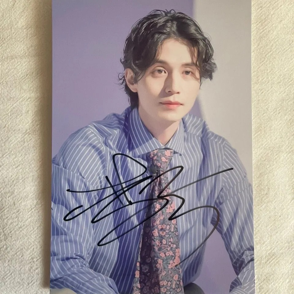 Korean Idol Lee Dong Wook Maga - огляд і ціна Korean Lifestyle Magazine